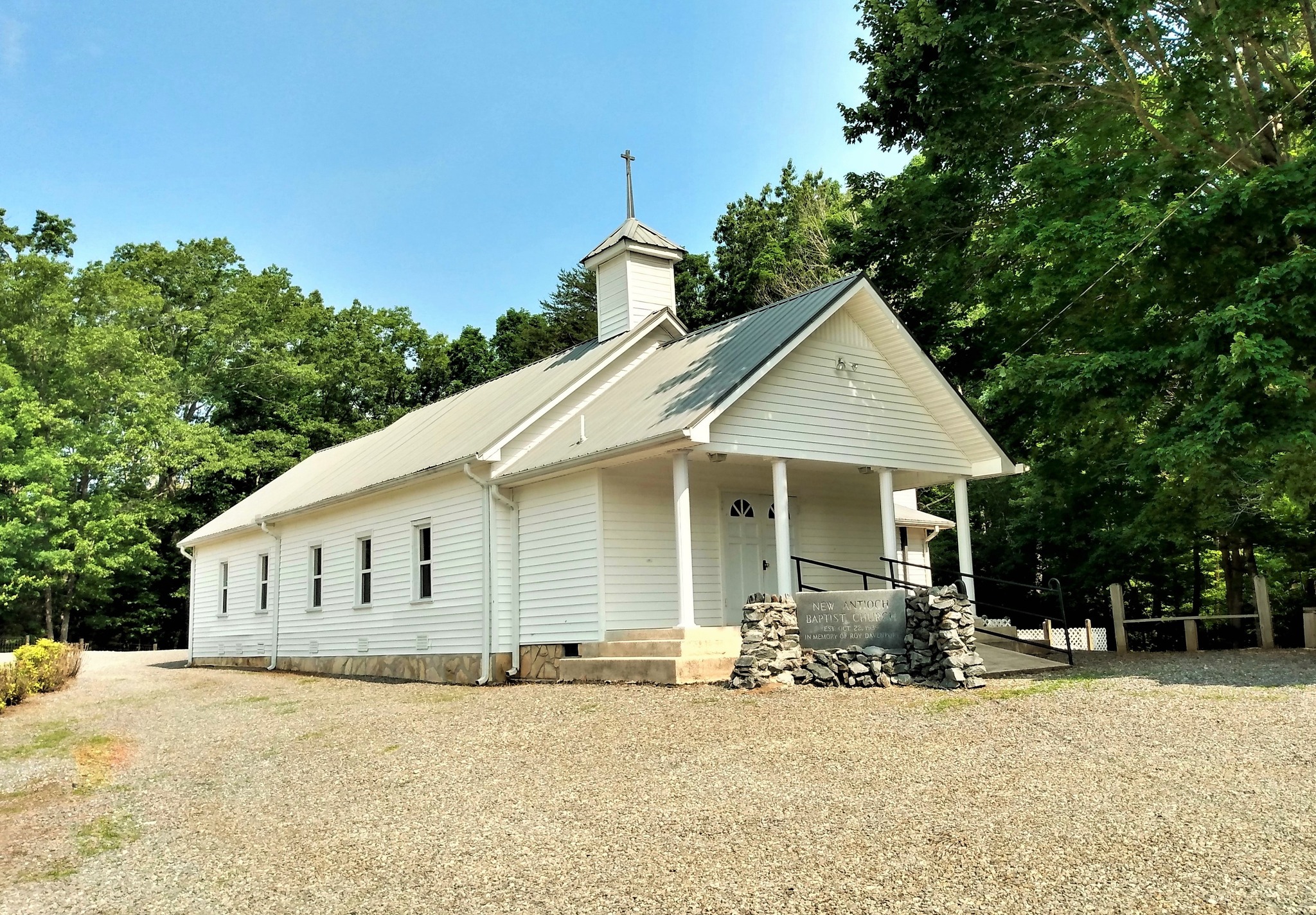 New Antioch Baptist Church